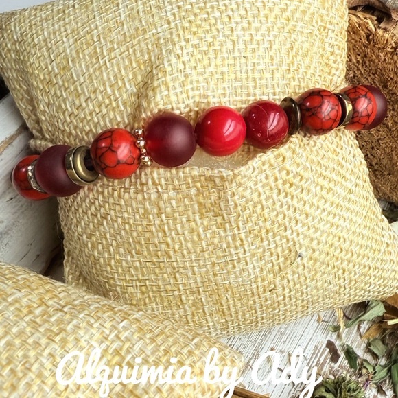 Alquimia Vibrant Red Beaded Bracelet - Picture 2 of 2